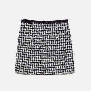 Zara Houndstooth Mini Tweed Skirt w/ Contrast Waist